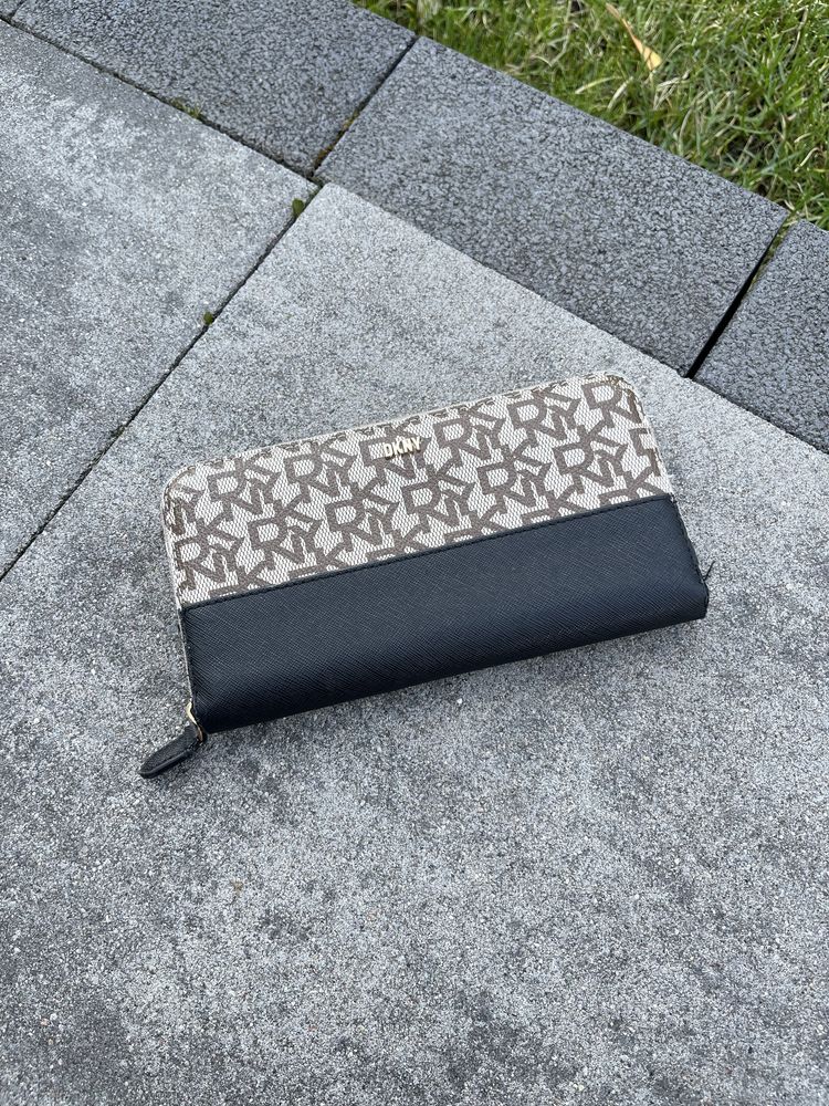 DKNY damski portfel brazowy czarny