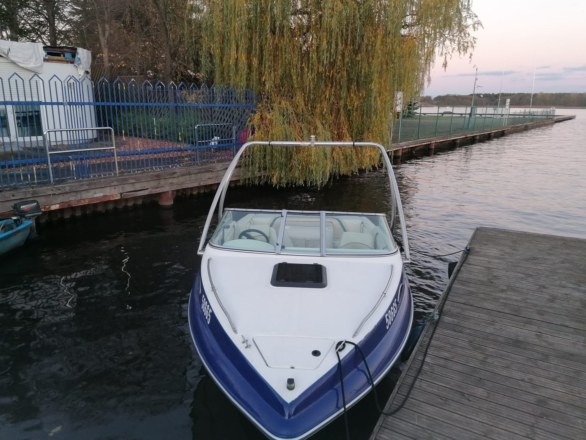 Łódź łódka motorowa kabinowa Sunbird Caddy 200 5.0 V8 FL Volvo Penta!!