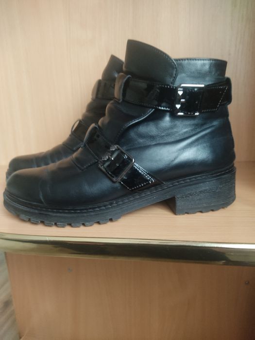 Шкіряне взуття 39р.