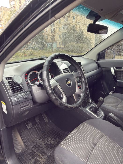 Chevrolet Captiva black c100