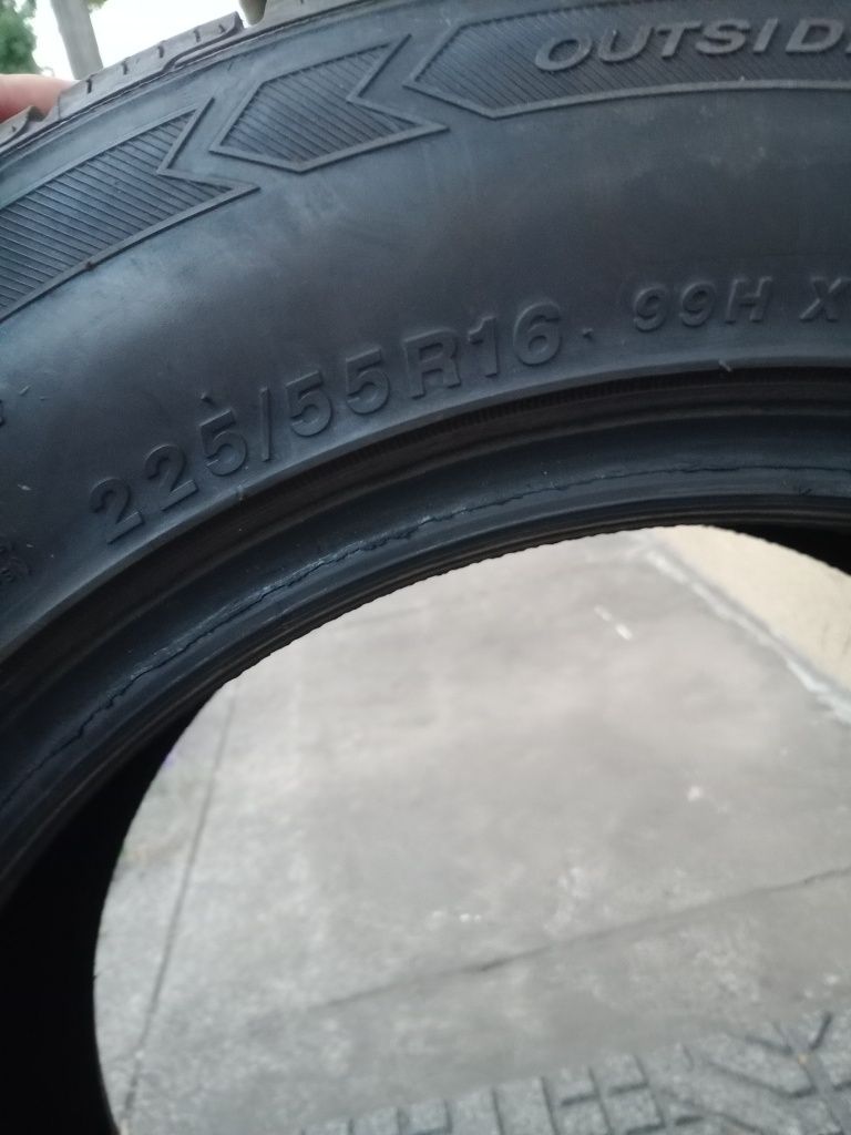 4 Pneus 225/55/16  Excelentes