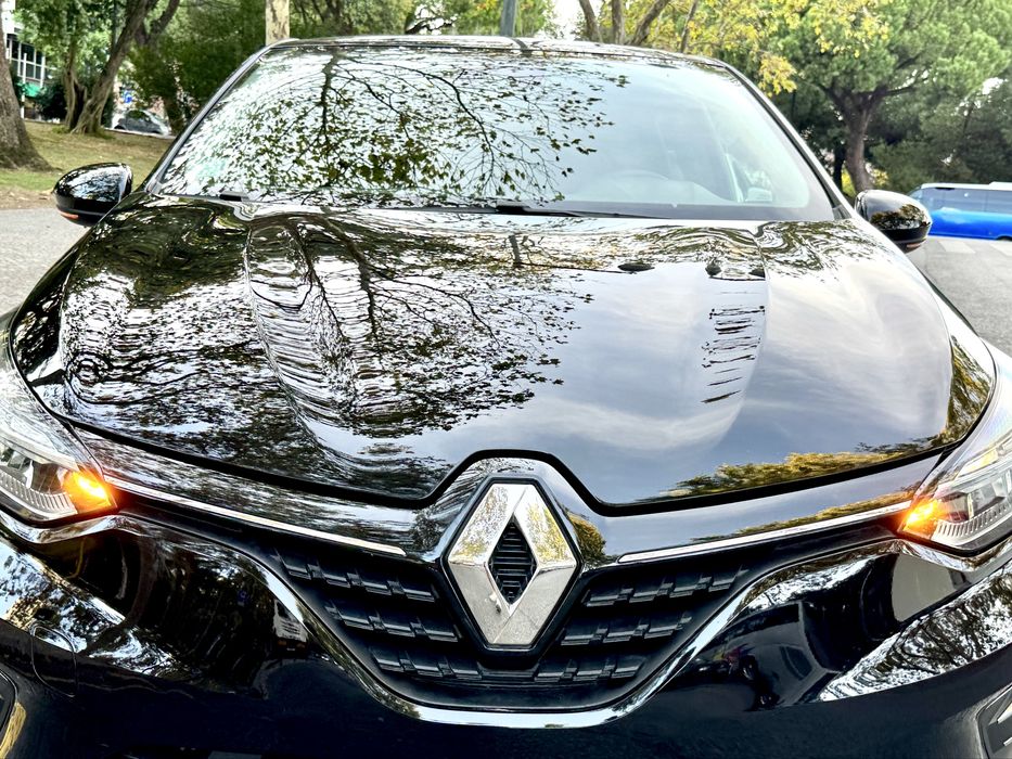 Renault Clio TCe 100cv Intens Preto – 26,500km
