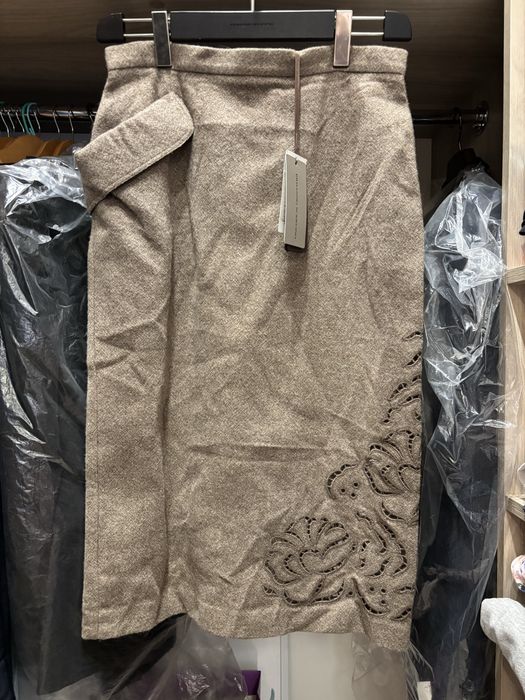 Продам женский костюм ermanno scervino