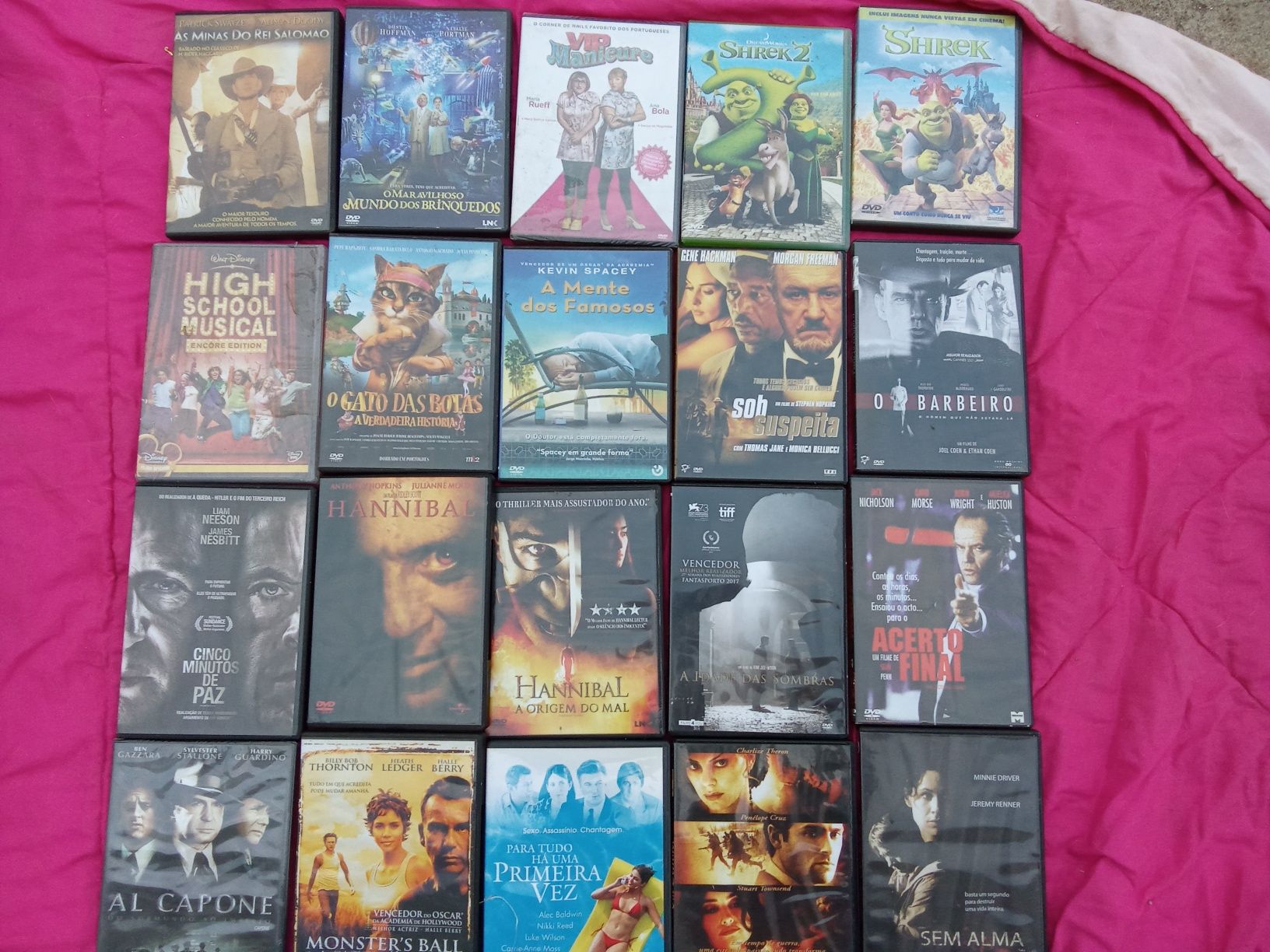 35 DVDs incluindo existenz