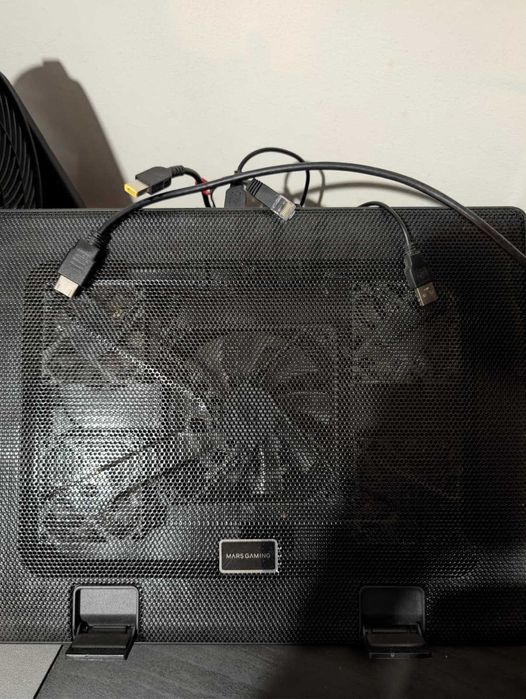 Lenovo Gaming LOQ 15 + Cooler