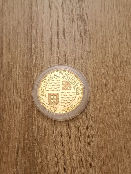 Moeda 200 escudos em ouro D. João II – Príncipe Perfeito