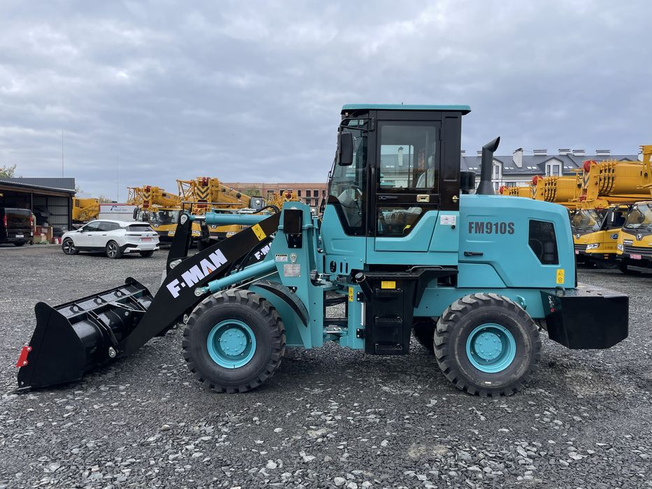 Новий фронтальний навантажувач 1.2 Тон