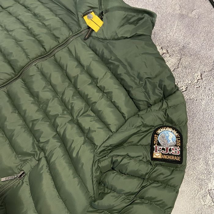 Микропуховик Parajumpers