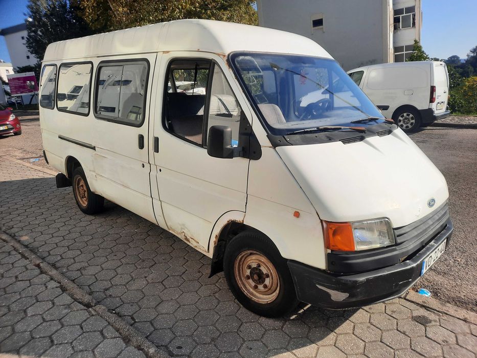 Vendo ou troco ford transit 9 lugares (mista)