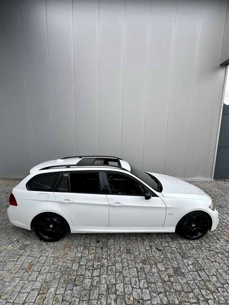 Bmw 320D full extras pack M ( Trato de credito)