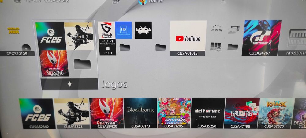 Playstation 4 Slim  - Desbloqueada  - 500 GB  -Excelente