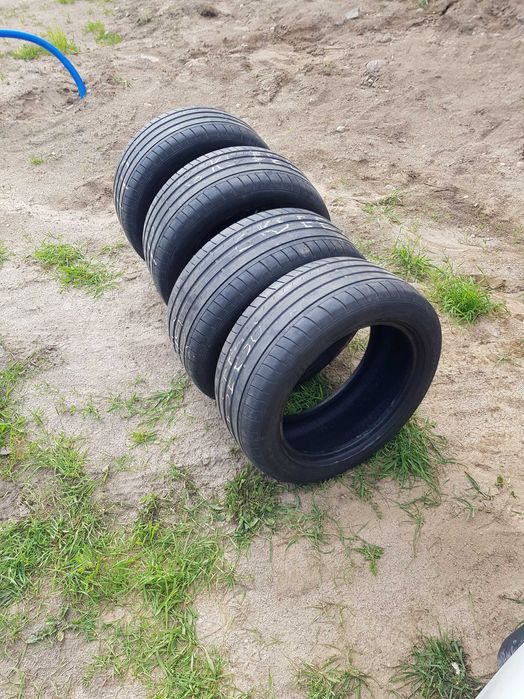 Opony Dunlop SP Sports Maxx GT 245/50 18 cali Runflat Komplet