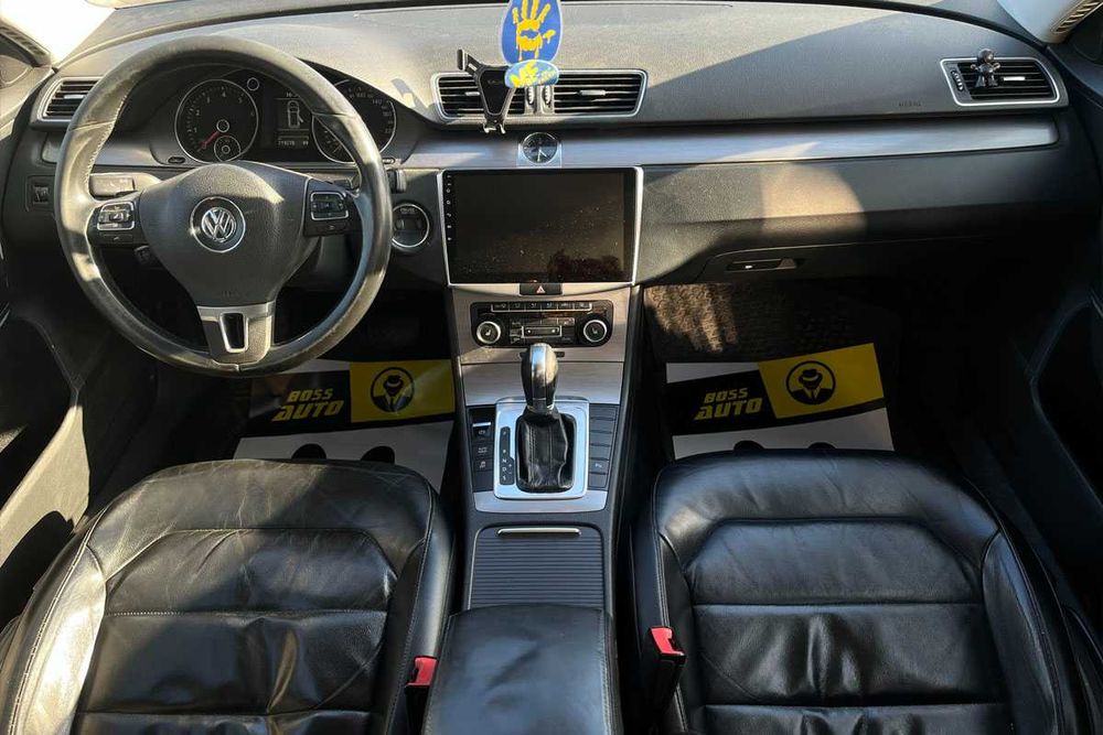 Volkswagen Passat 2011