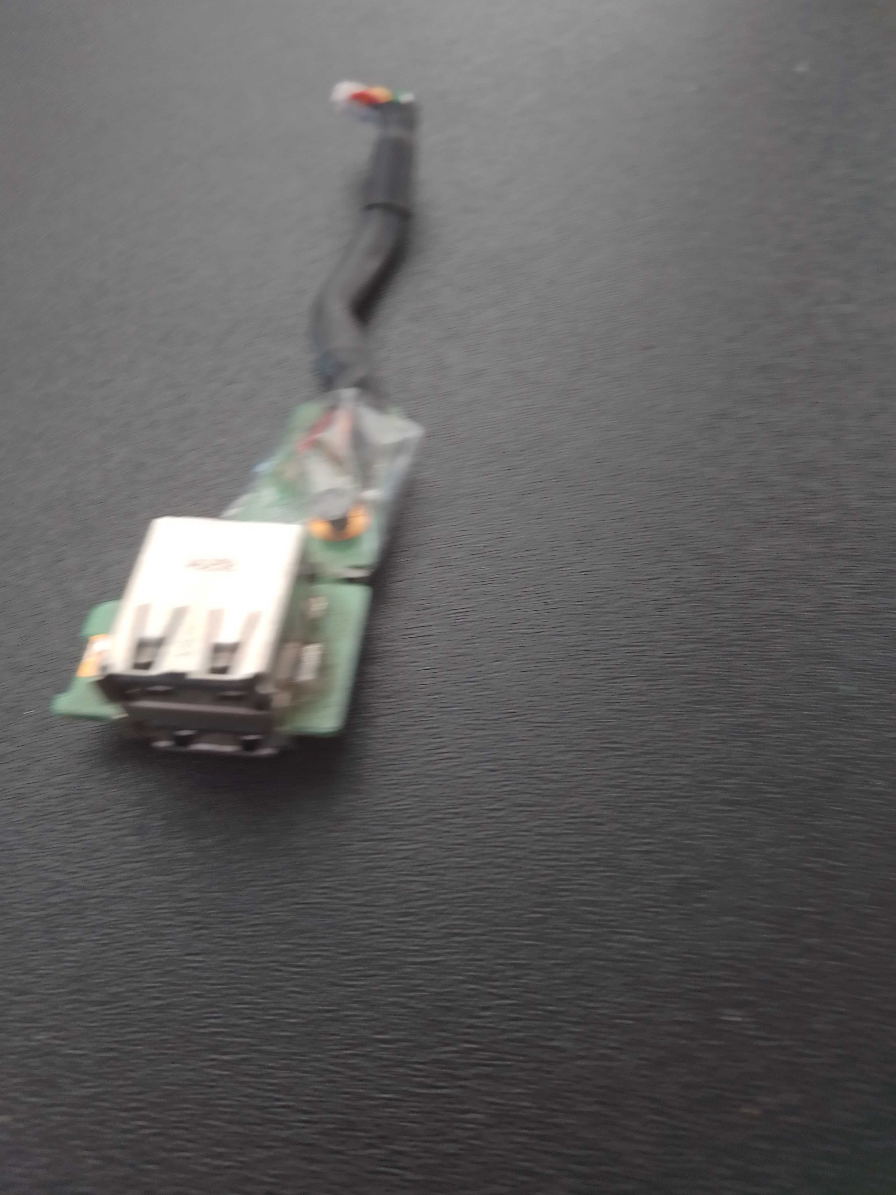 Gniazdo USB moduł USB Dell ck77 (001819)