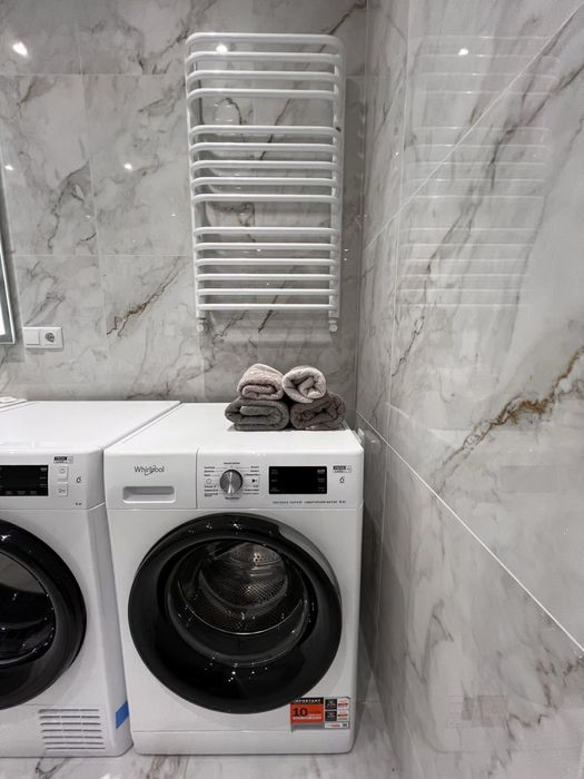 Подобова оренда люкс апартаментів в центрі міста