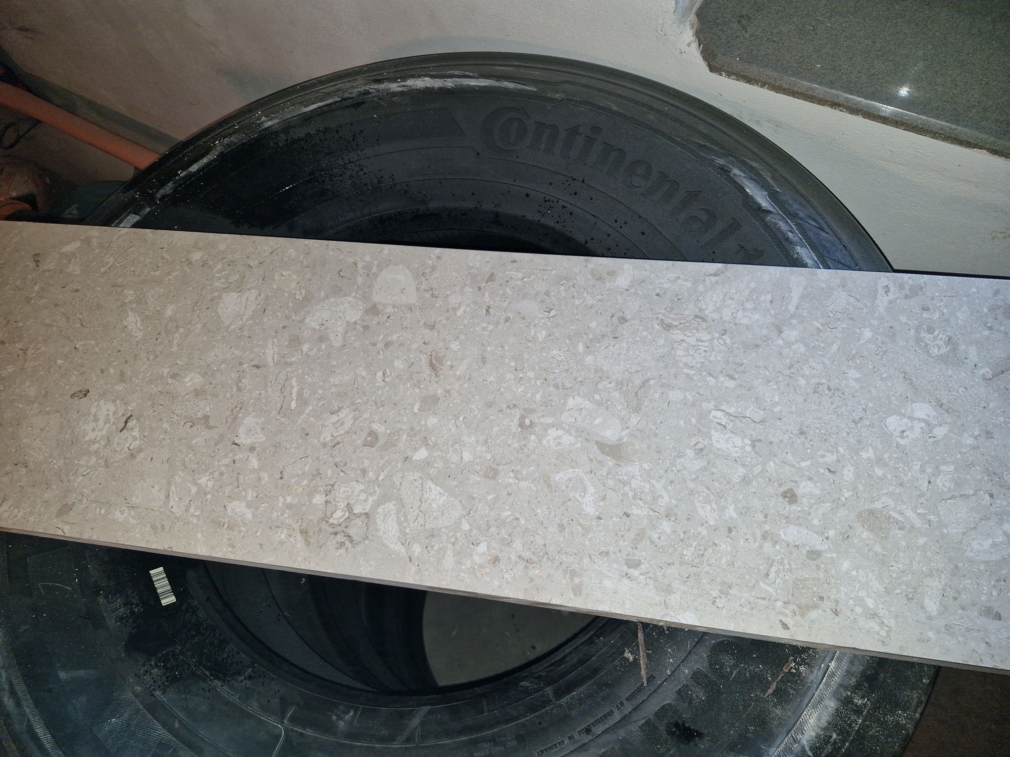 Parapet z kamienia perlato appia 156x35x3