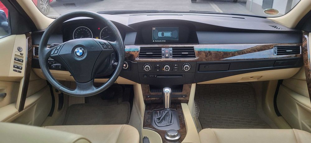 BMW e61 525i Touring 2006 r. 213 tys.