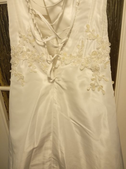 Suknia ślubna biała S