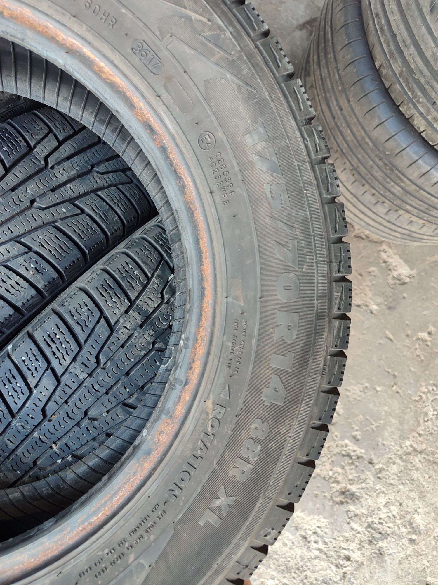 Резина зима 175.70.14 nokian.