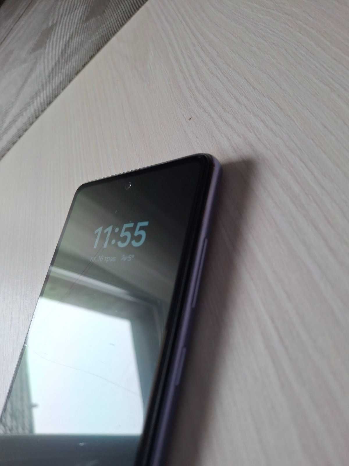 Samsung a 72 фіолет