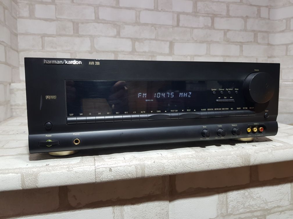 Стерео підсилювач/ресивер HARMAN KARDON AVR 200,б/в з Німеччини (+1ц)