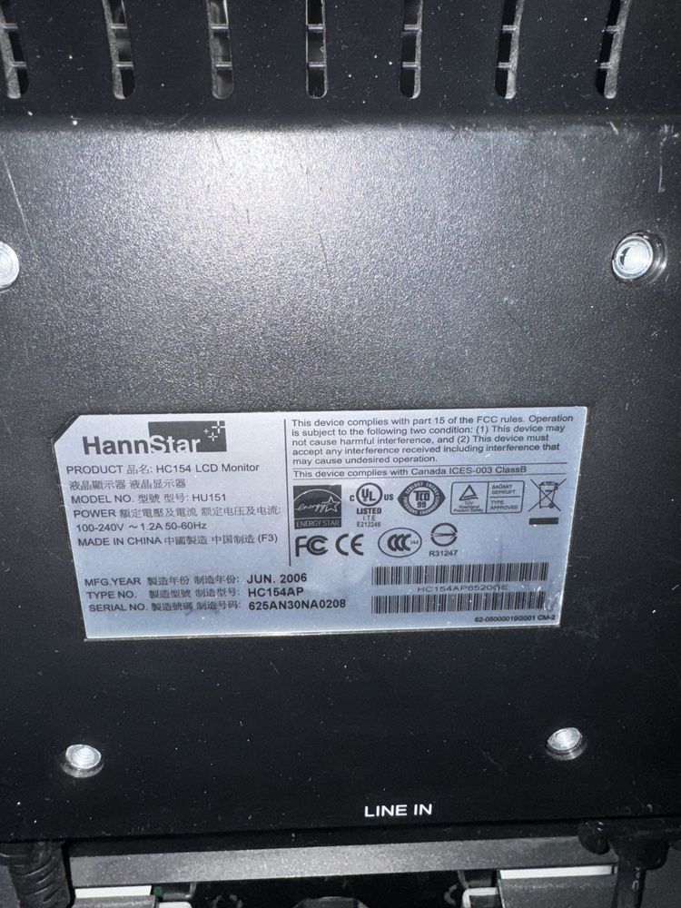 Monitor lcd 15”.