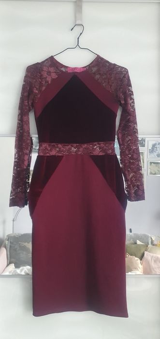 Sukienka bordowa