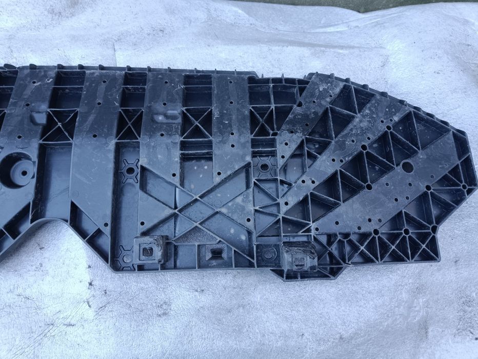 Toyota Aygo x osłona pod chłodnicę zamknięcie zderzaka przód orginał