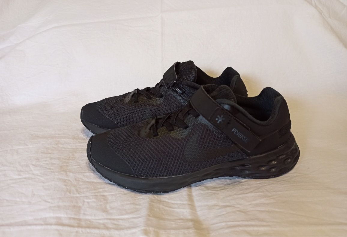 Дитячі літні кросівки для хлопчика Nike revolution 6 flyease 38р.
