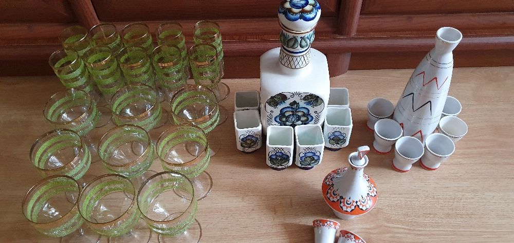 Коньячный набор.Графин с рюмками.Бокалы.Фужеры