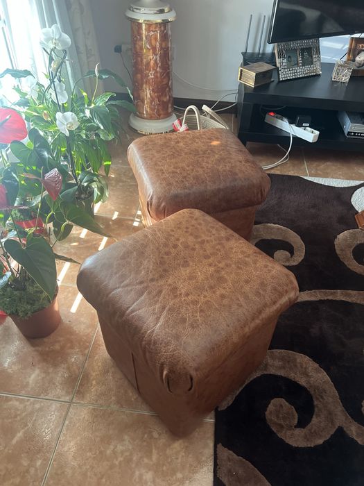 Sofa em pele redondo em otimo estado