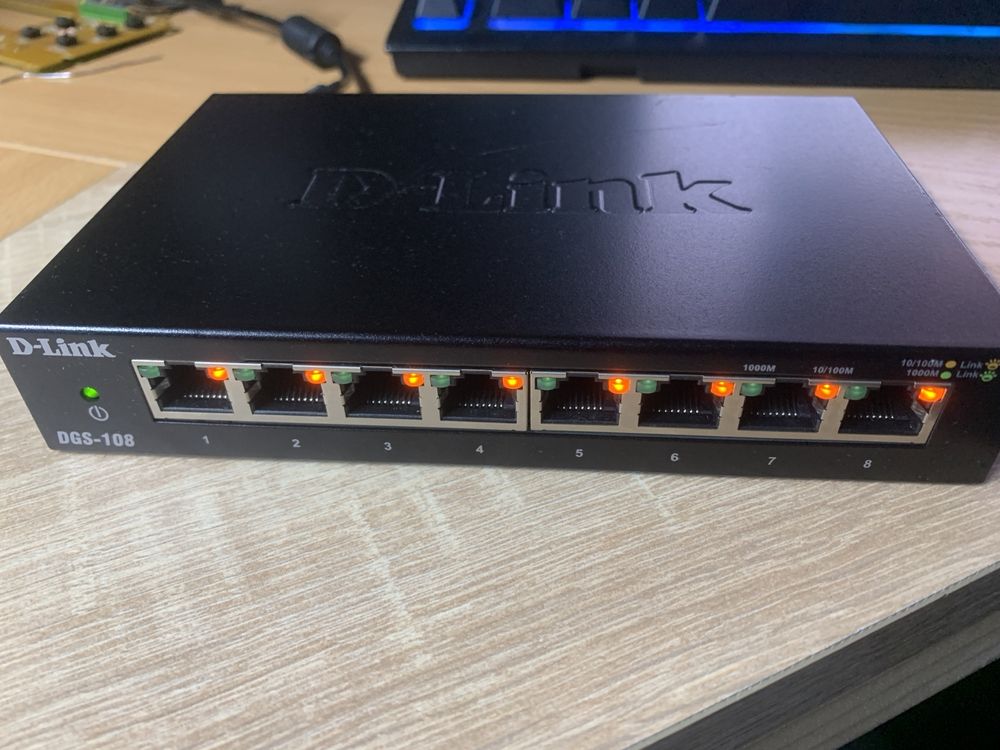 D-link DGS-108 switch