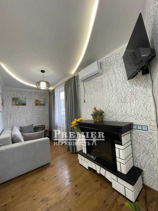 В продаже дом на берегу моря.