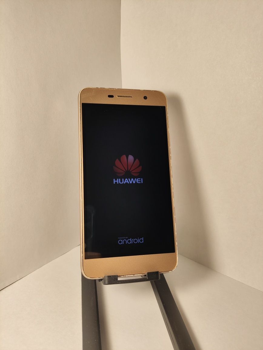 Huawei Y6 Pro (tit-u02) золотий