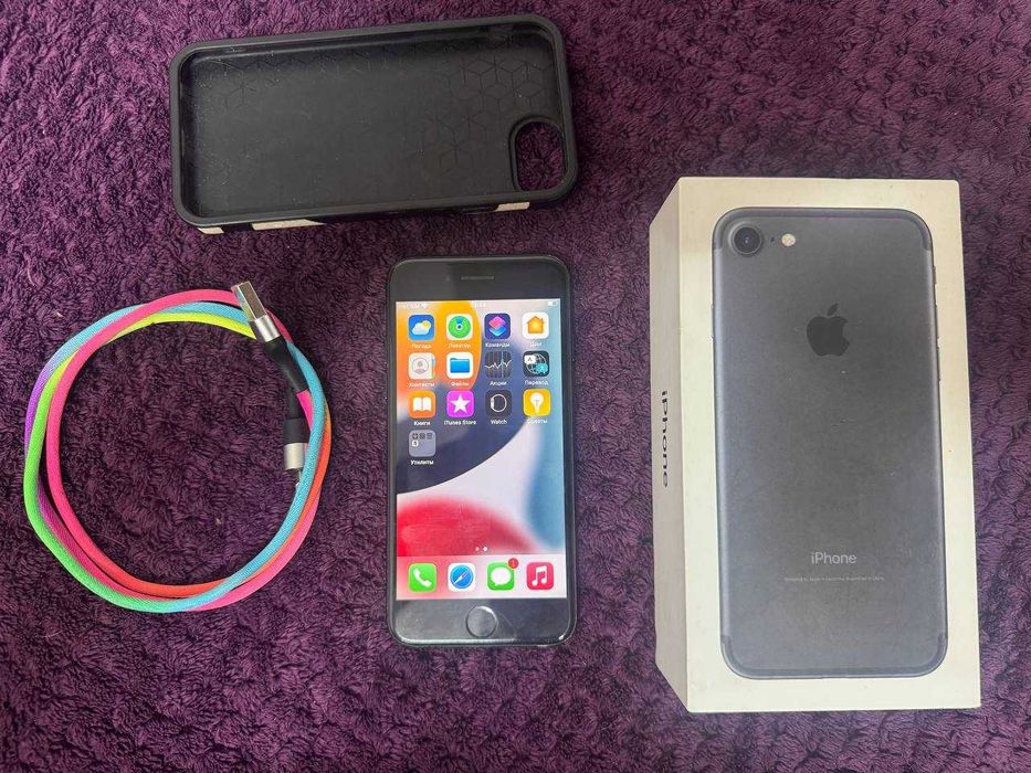 Apple iPhone 7 128Gb в отличном состоянии