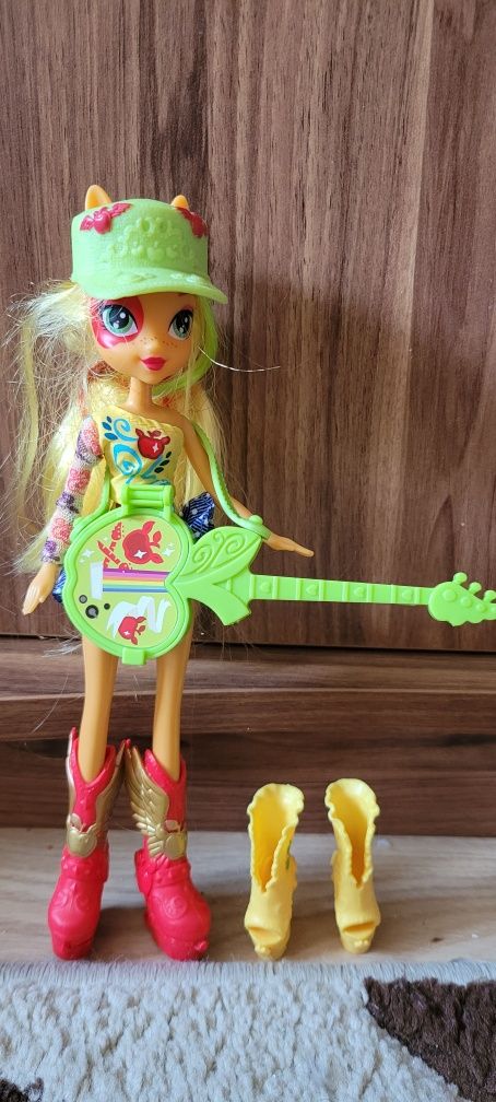 Hasbro - My Little Pony - Equestria Girls Rainbow Rocks - Applejack