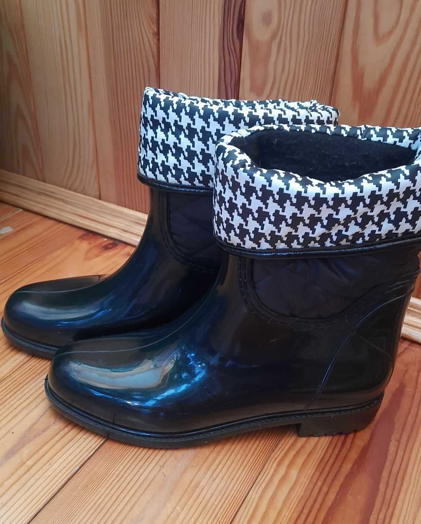 чоботи Burberry 38 р М