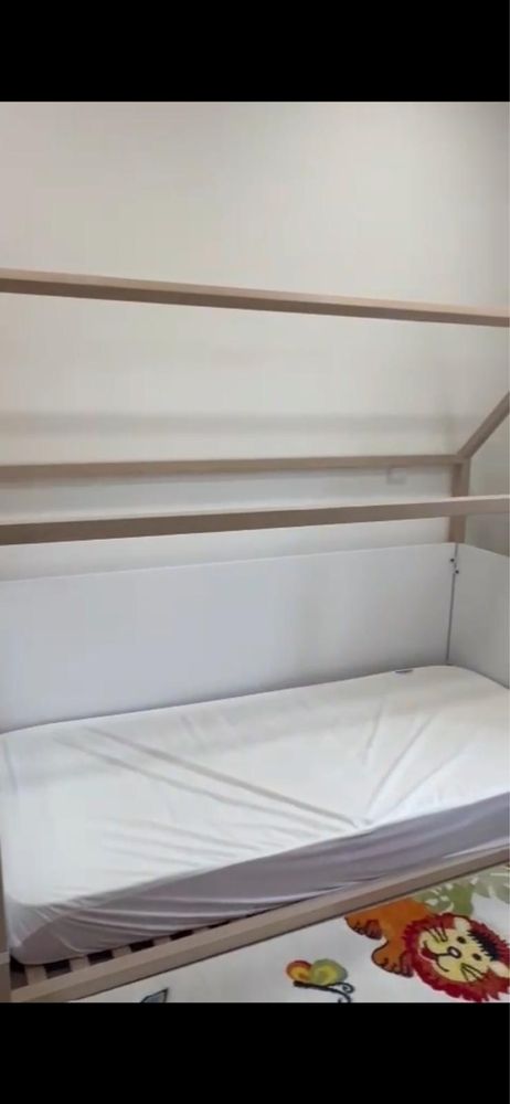 Cama casa com secretaria