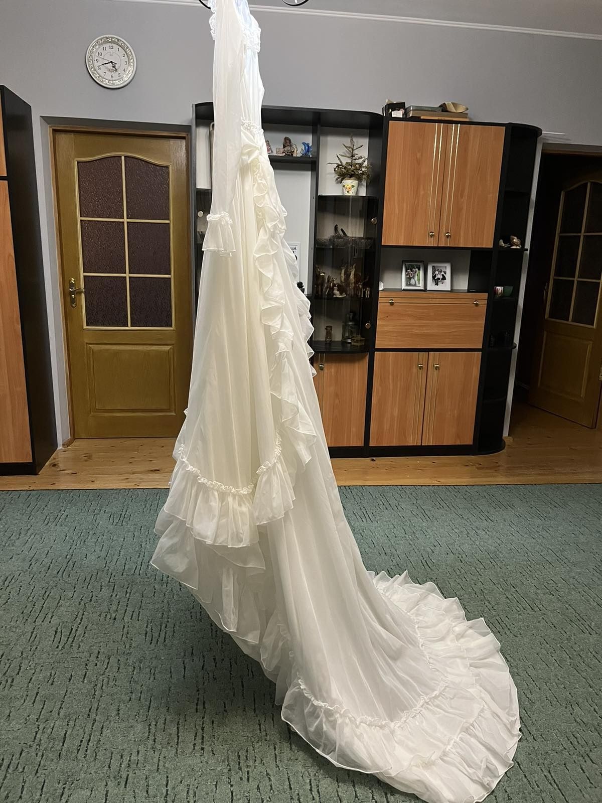 Весільне плаття  айворі