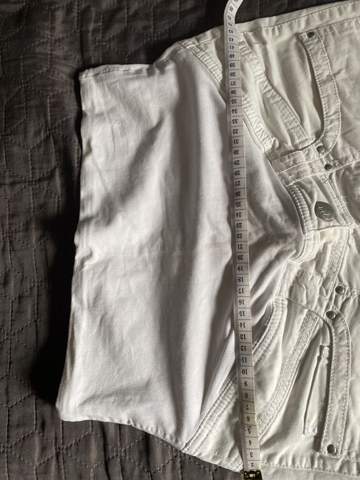 Białe rybaczki spodnie ciążowe h&m mama L 40
