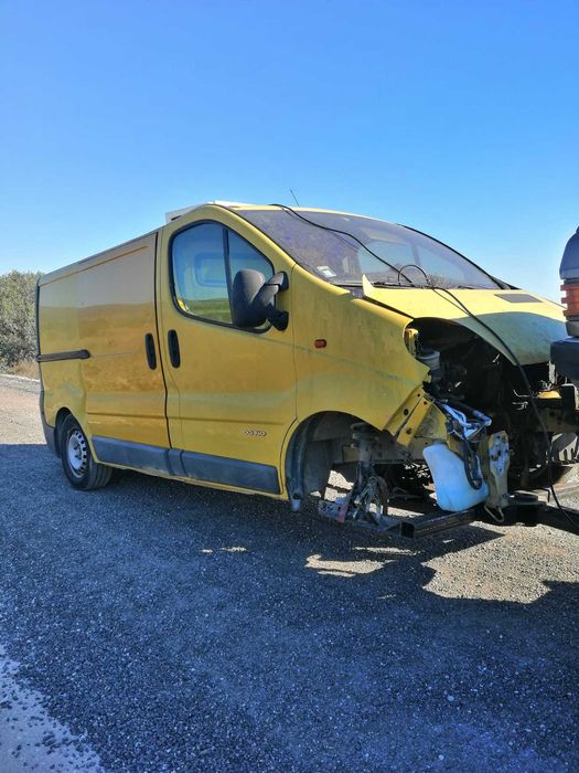 Carrinha Renault Trafic II 1.9 de 2003 para peças