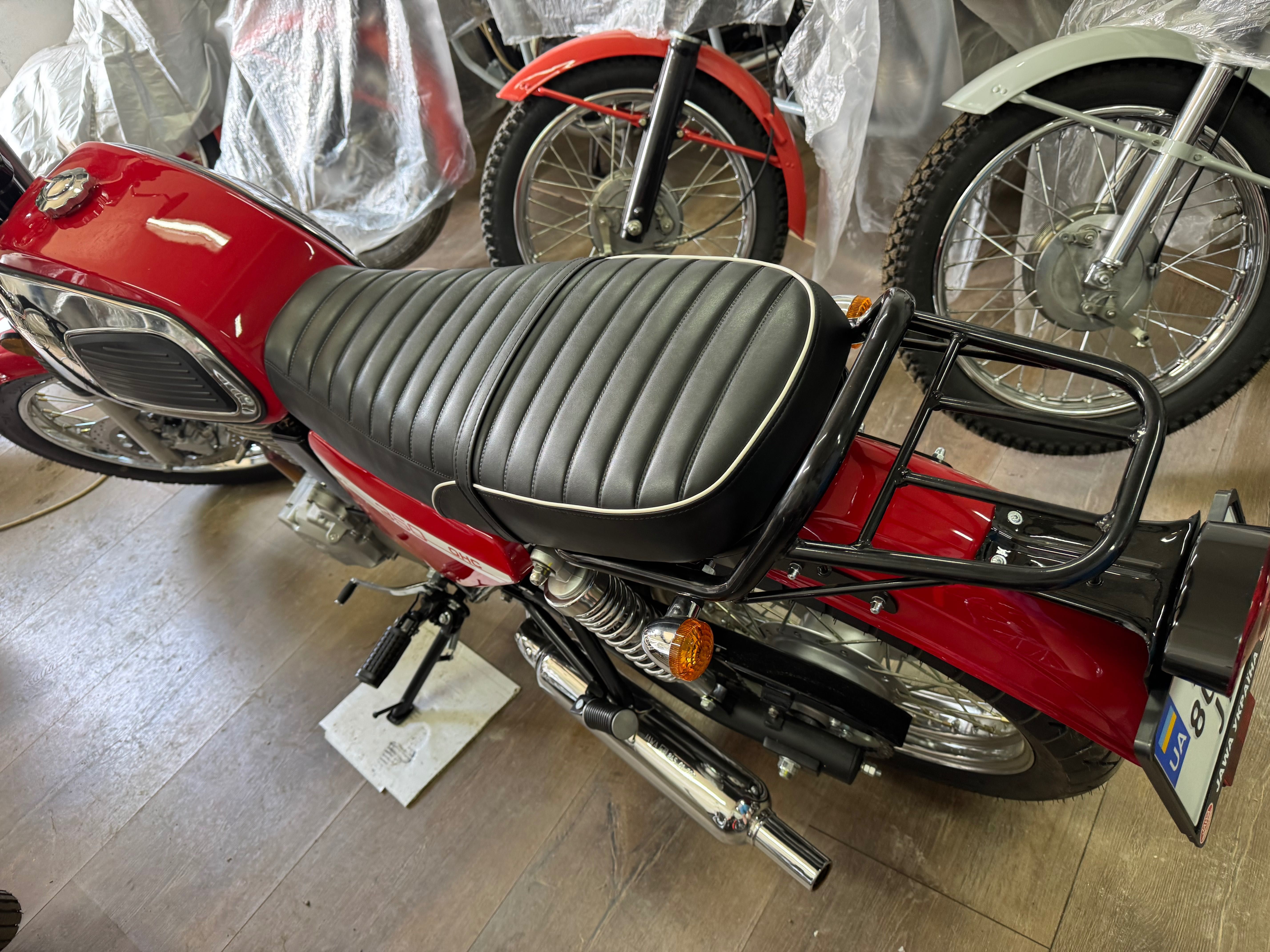 JAWA 640 Lux Retro Style