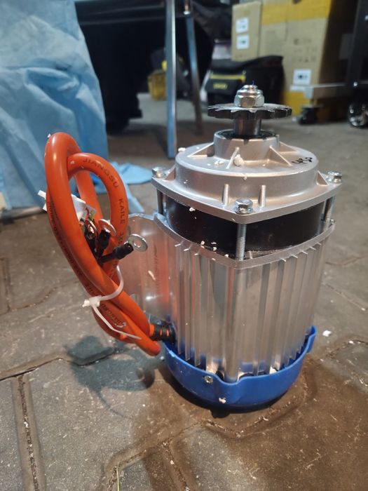 Silnik BLDC 1000W z przekładnią 48-60V