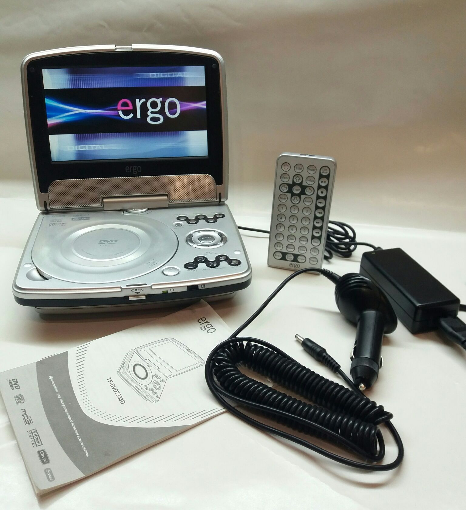 DVD проигрыватель с монитором Ergo