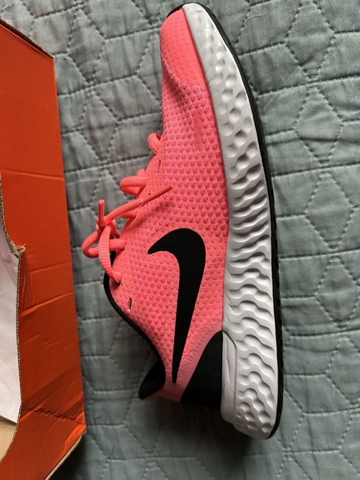 Продам кросівки Nike