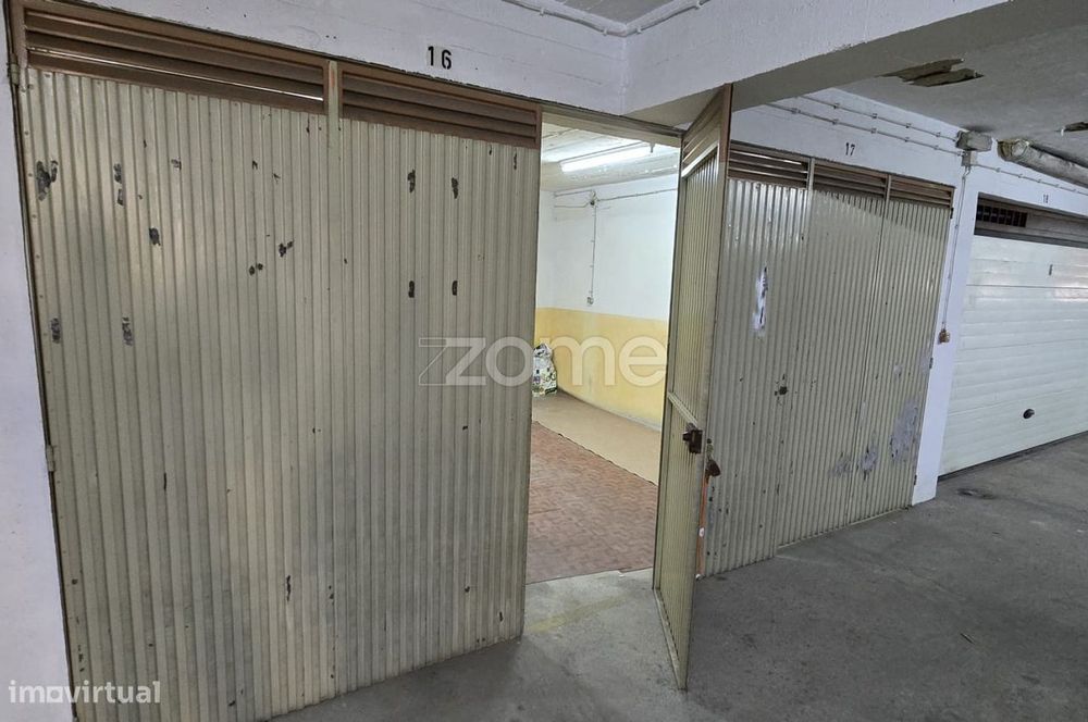 Garagem Box Feijó com arrecadação