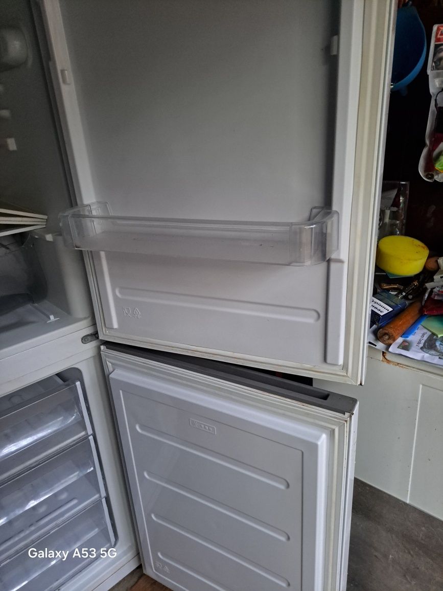 Продам холодильник LG 1, 90 см по высоте