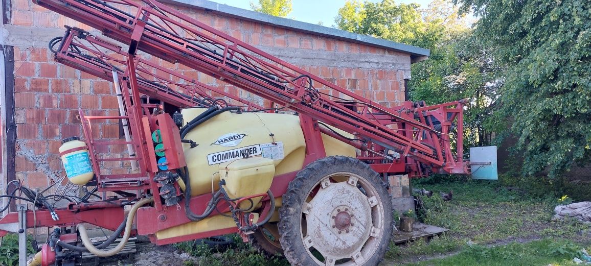 Hardi commander 2200