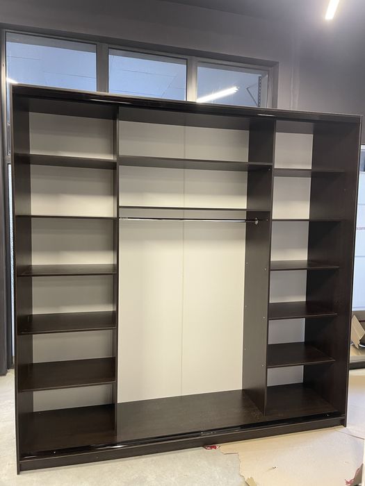 Нова шафа купе в наявності