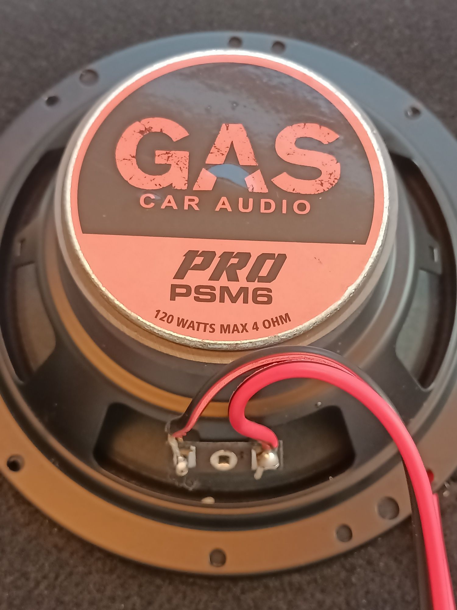 Samochodowa skrzynia basowa GAS